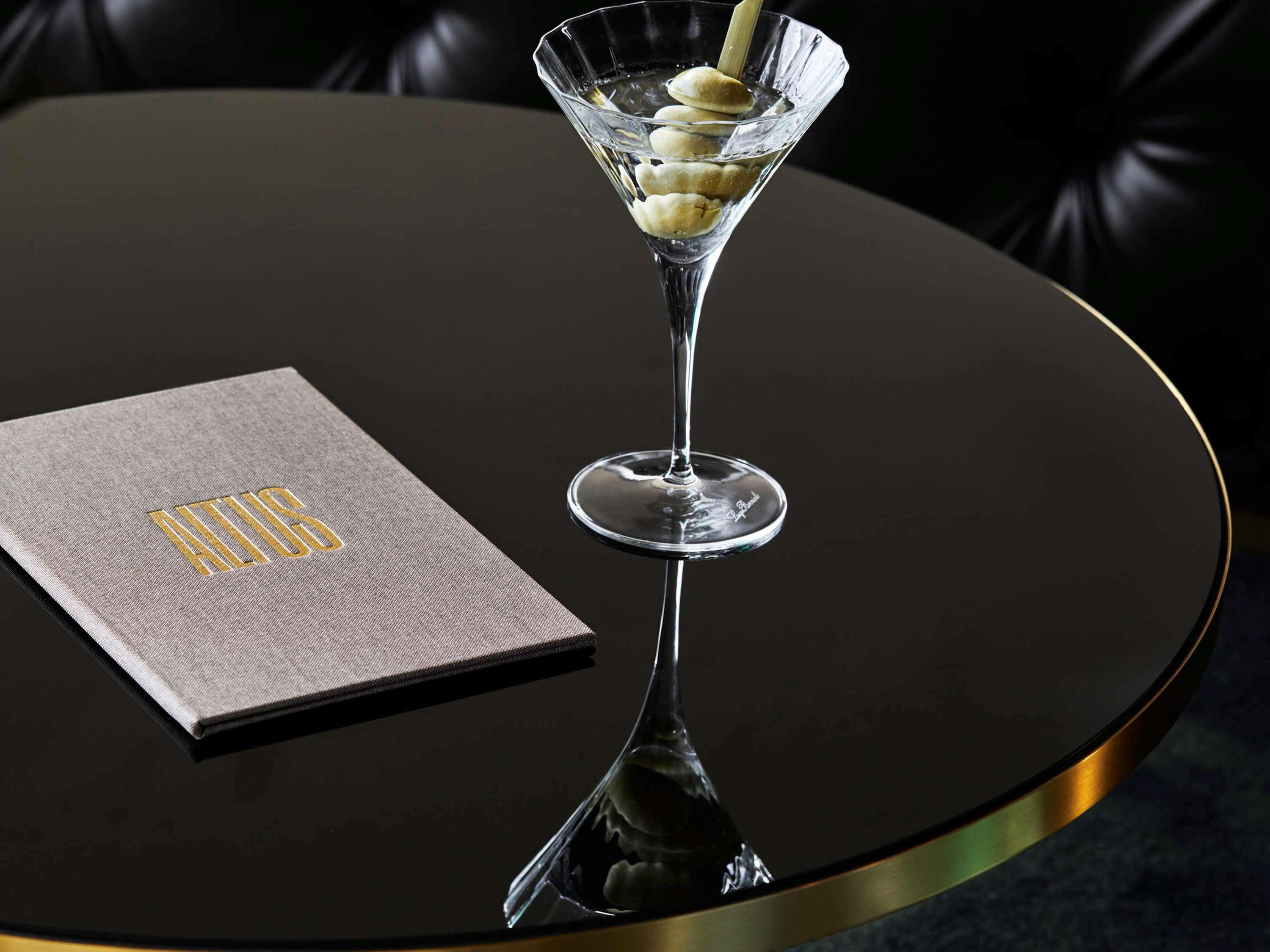 Hotel Chadstone Melbourne Mgallery Collection Zewnętrze zdjęcie A dry martini