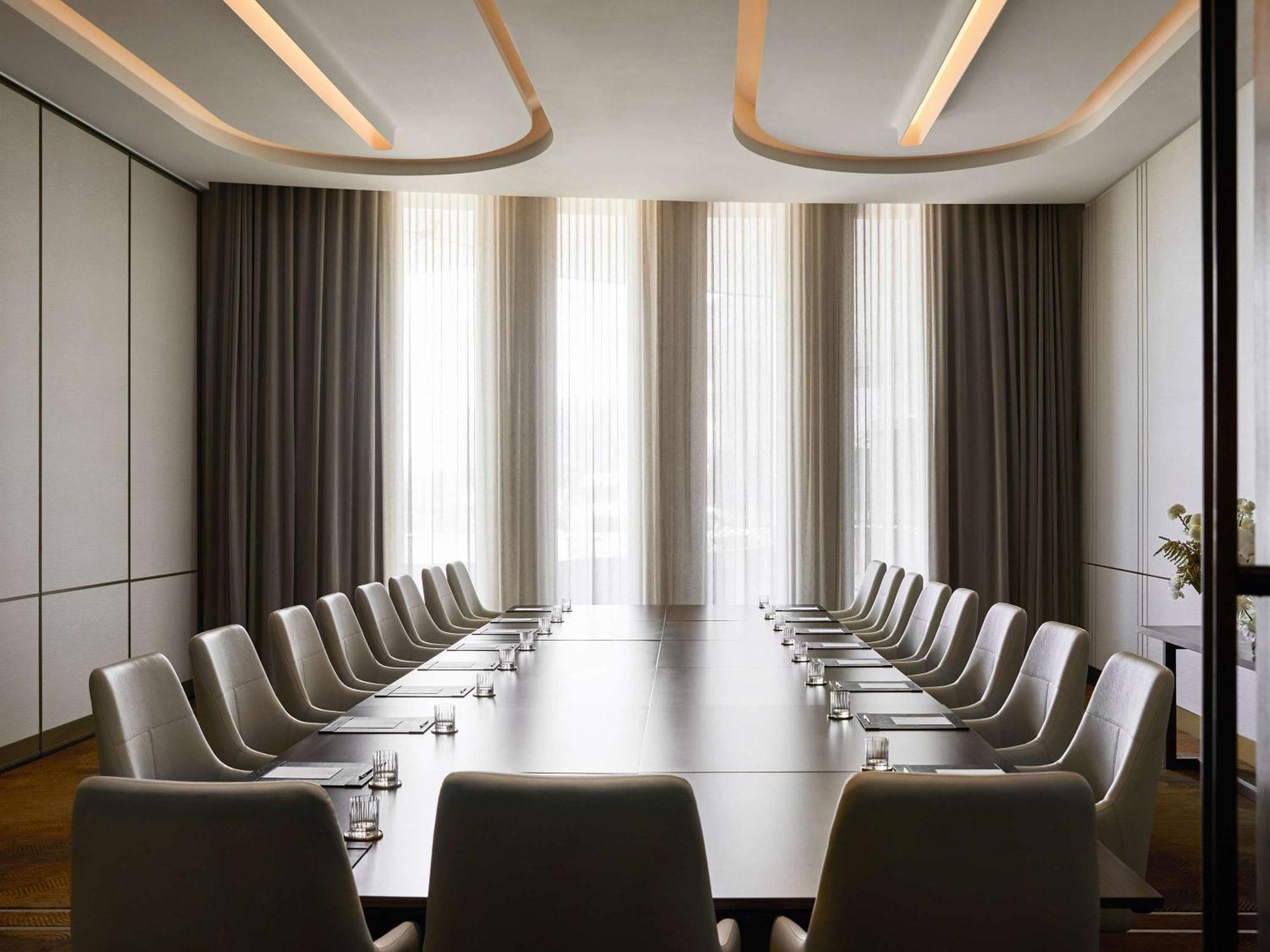 Hotel Chadstone Melbourne Mgallery Collection Zewnętrze zdjęcie Boardroom at the Four Seasons Hotel, London