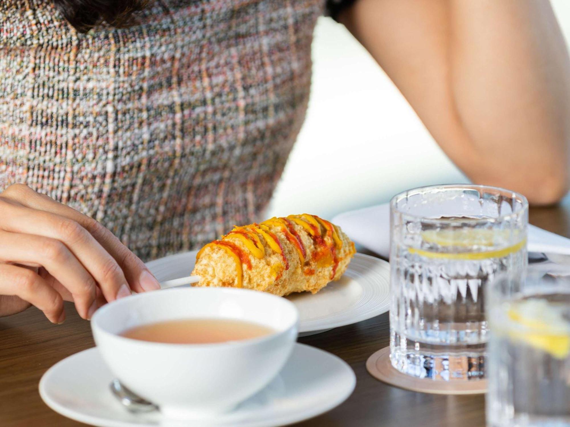 Hotel Chadstone Melbourne Mgallery Collection Zewnętrze zdjęcie A glass of ouzo with water
